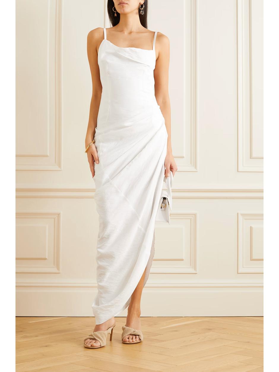 Foto: Jacquemus, duga bijela haljina (450 eura) | Autor: 