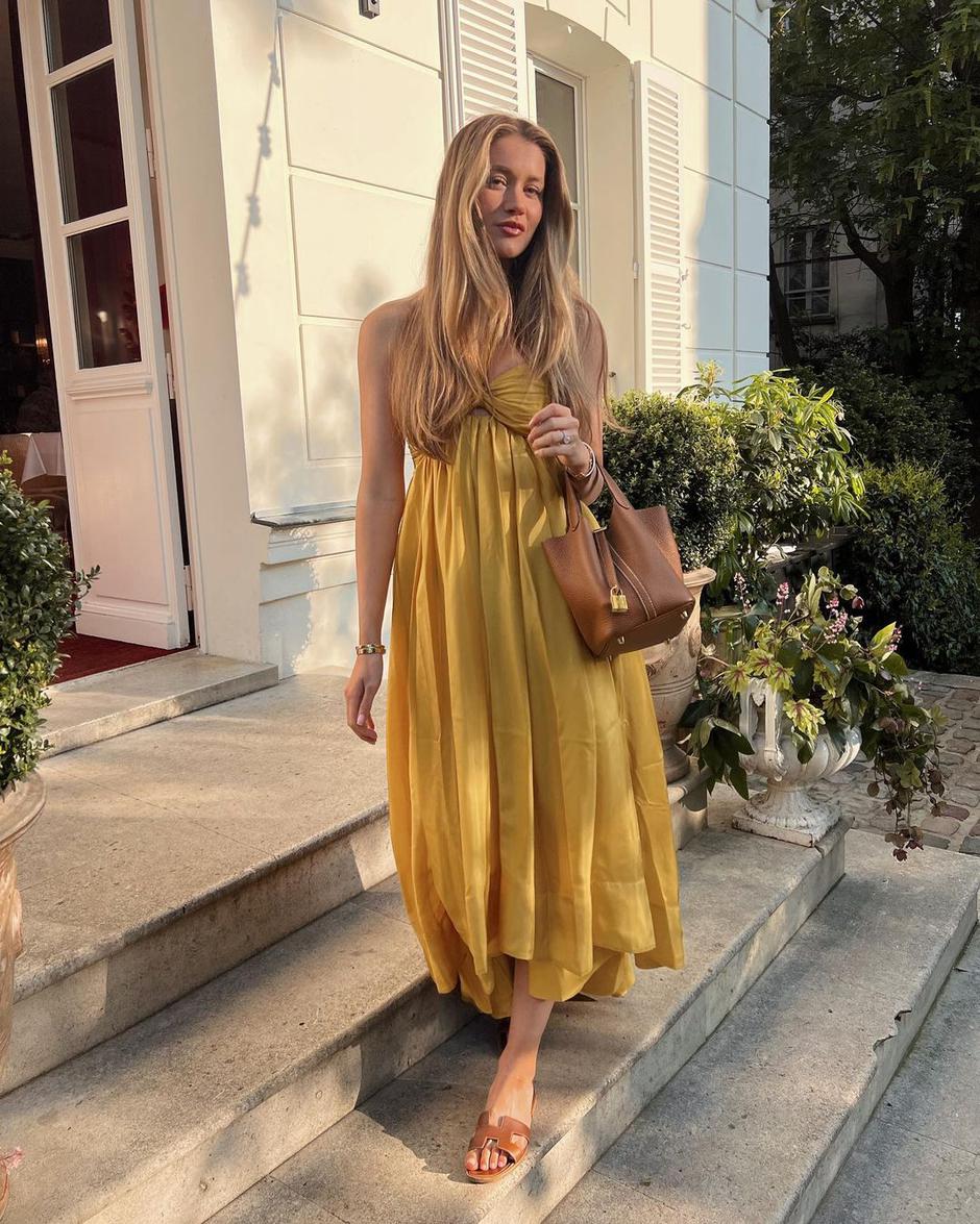 Foto: Instagram @lovisabarkman, žuta haljina za ljeto | Autor: Instagram @lovisabarkman