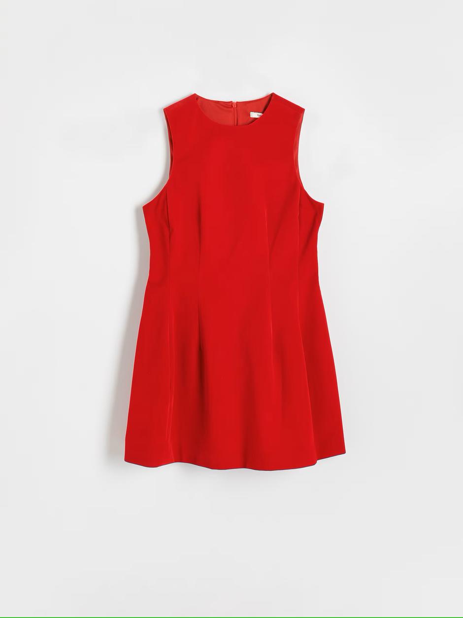 Foto: Reserved, mini crvena haljina bez rukava (22.99 eura) | Autor: Reserved