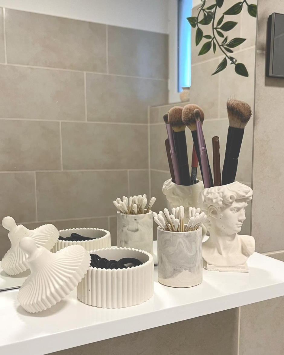 Foto: Instagram @issahome, u proizvodima se mogu držati i kozmetičke potrepštine | Autor: Instagram @issahome